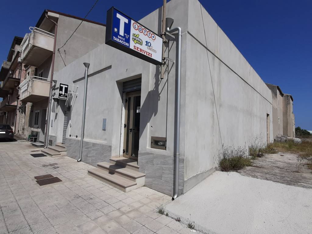 negozio in affitto a Siderno