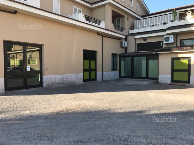 locale commerciale in affitto a Siderno