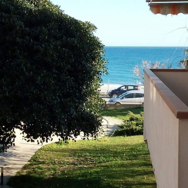 appartamento in affitto a Siderno