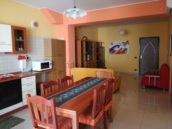 appartamento in affitto a Siderno