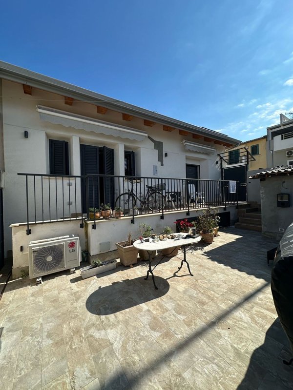 casa indipendente in affitto a Villa San Giovanni in zona Cannitello