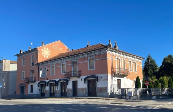 locale commerciale in affitto a Calamandrana