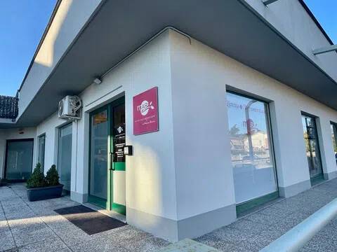 negozio in vendita a Canelli