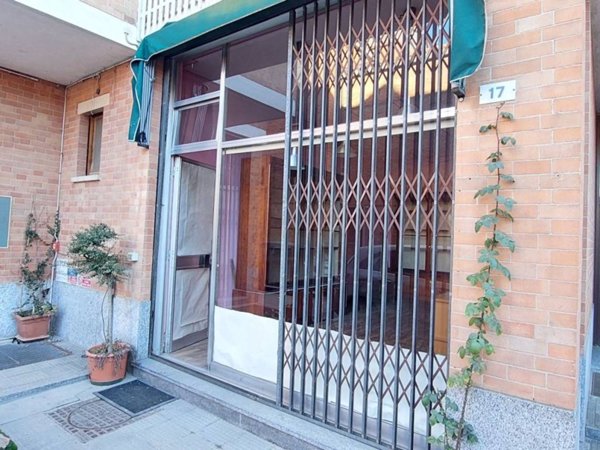 negozio in affitto a Castagnole delle Lanze