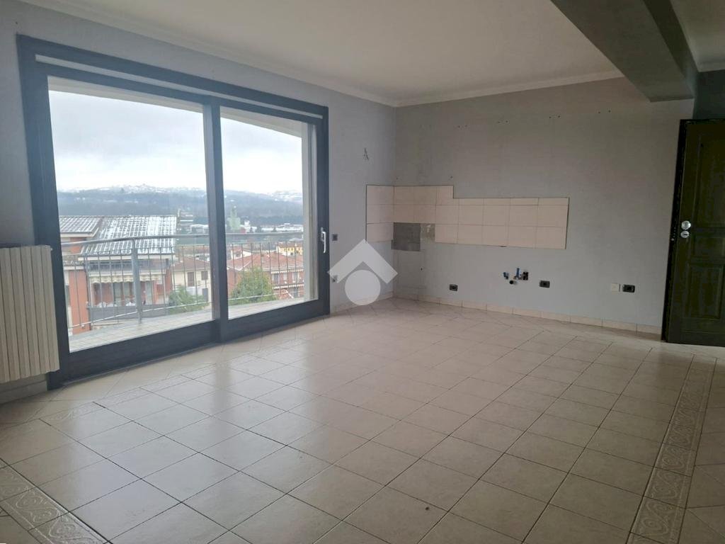 appartamento in affitto ad Isola d'Asti in zona Piano