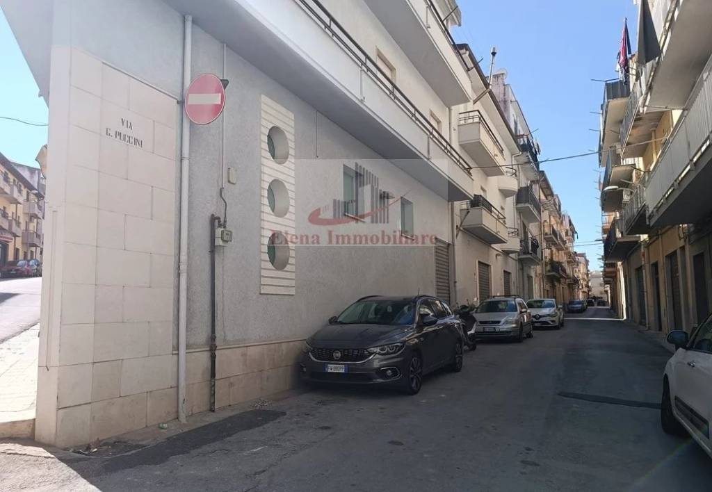 negozio in affitto ad Alcamo