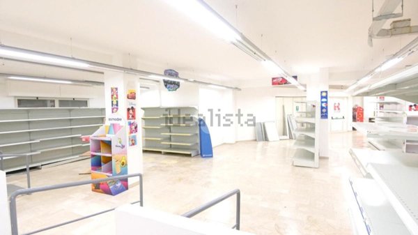 negozio in affitto ad Alcamo