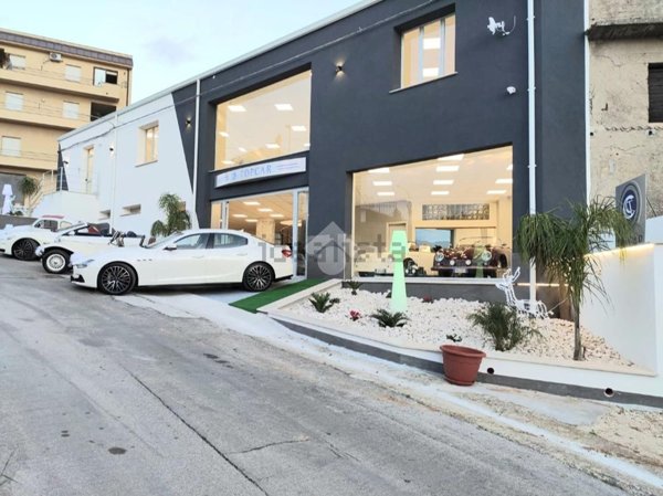 negozio in affitto ad Alcamo