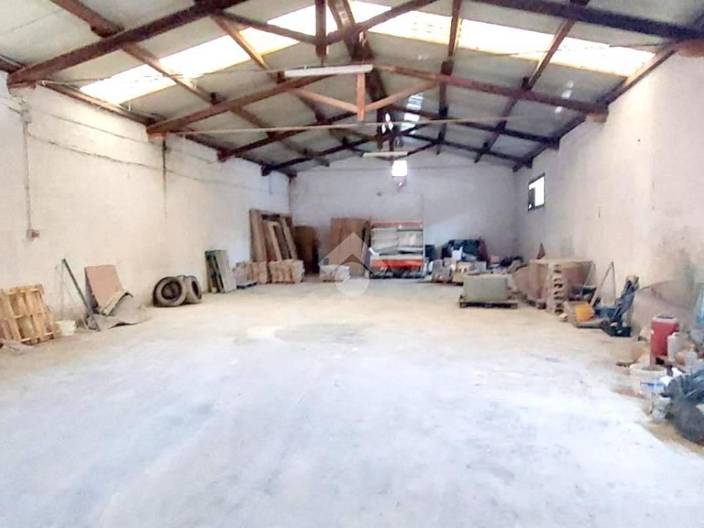 locale commerciale in affitto ad Alcamo