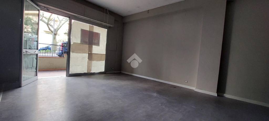 negozio in affitto ad Alcamo