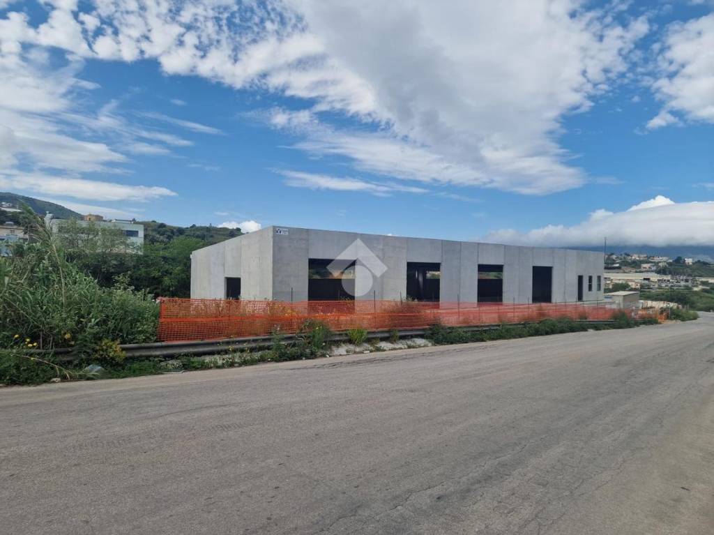 locale commerciale in affitto ad Alcamo