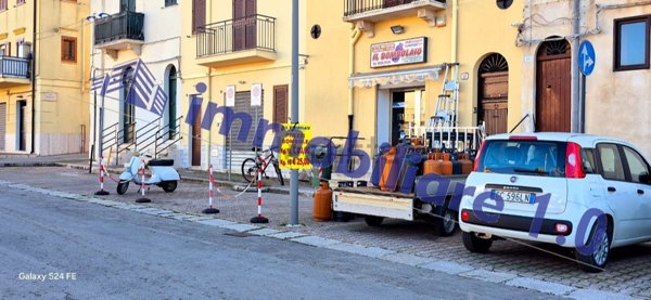 negozio in affitto ad Alcamo