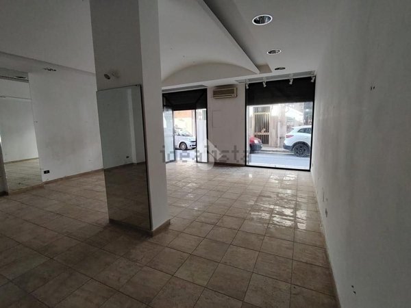 negozio in affitto ad Alcamo