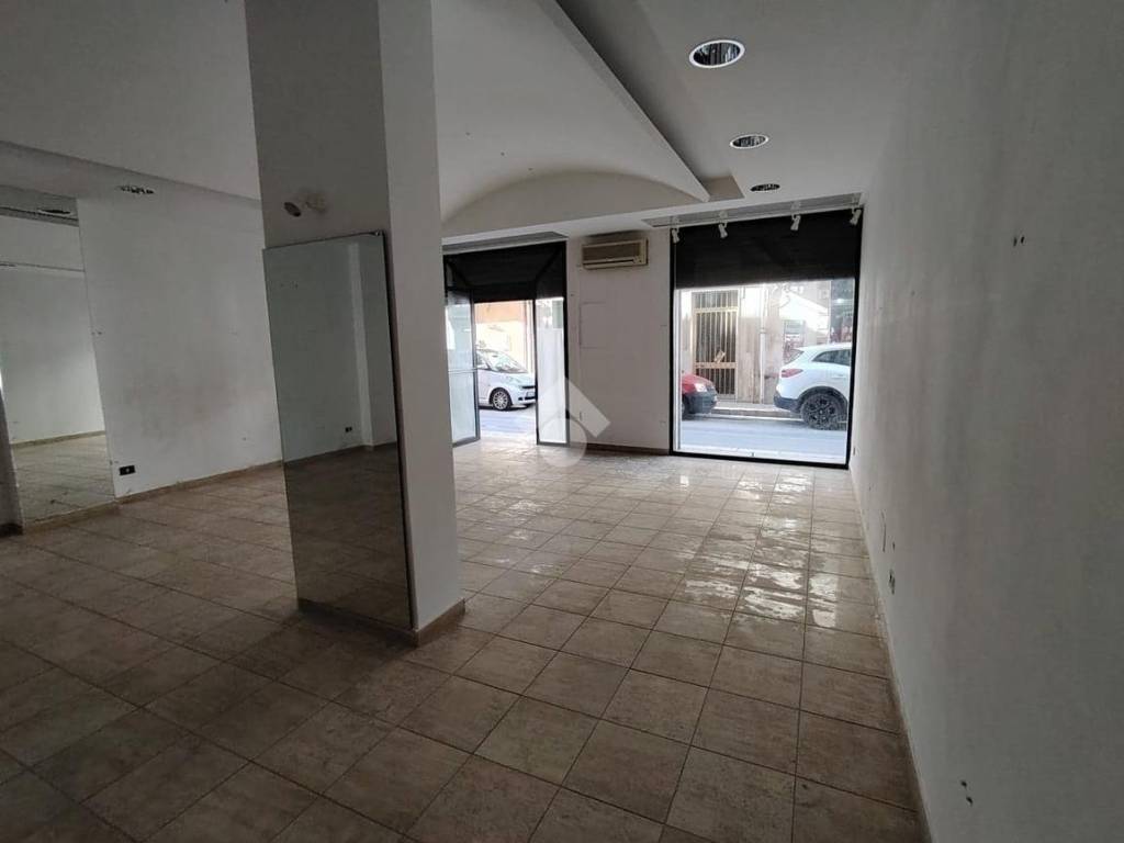 negozio in affitto ad Alcamo