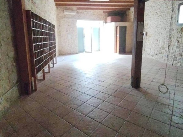 negozio in affitto ad Alcamo