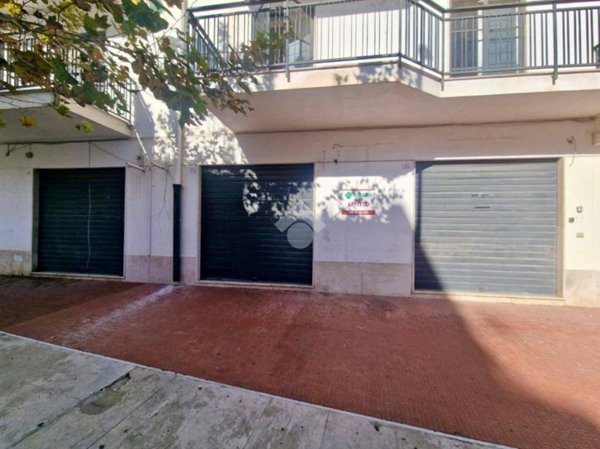 negozio in affitto ad Alcamo