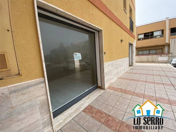 negozio in affitto ad Alcamo