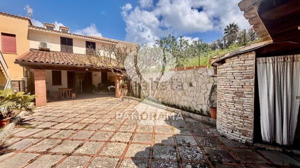 casa indipendente in affitto ad Alcamo in zona Alcamo Marina