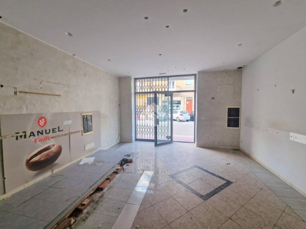 negozio in affitto ad Alcamo