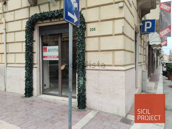 locale commerciale in affitto ad Alcamo in zona Centro Città