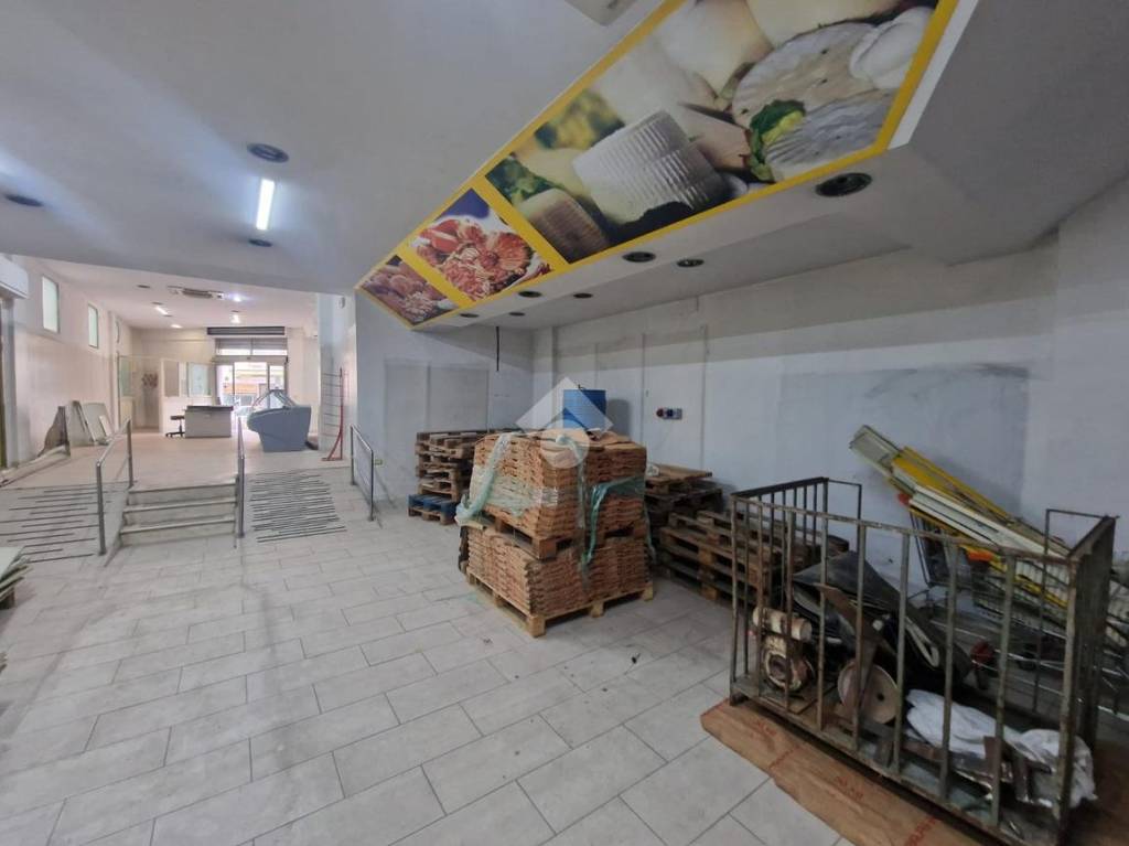 negozio in affitto ad Alcamo