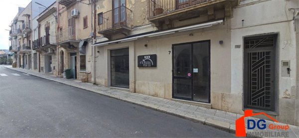 negozio in affitto ad Alcamo