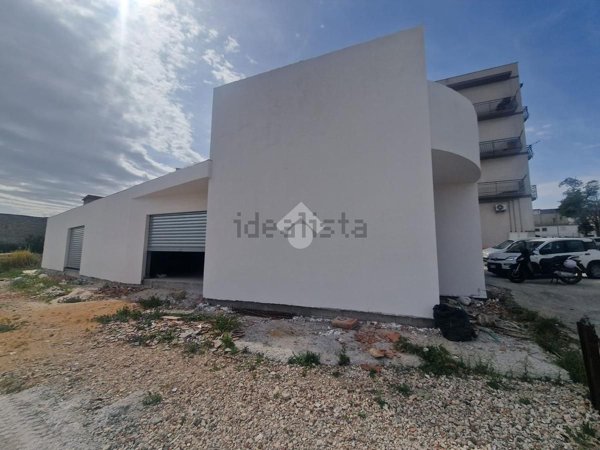 locale commerciale in affitto ad Alcamo