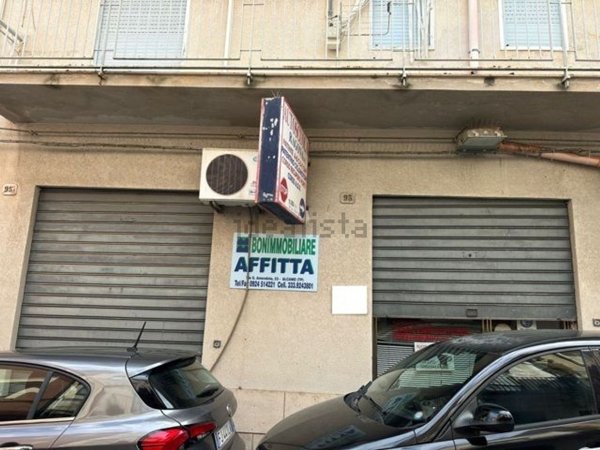 locale commerciale in affitto ad Alcamo in zona Centro Città