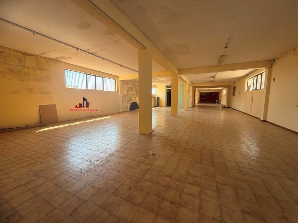 negozio in affitto ad Alcamo