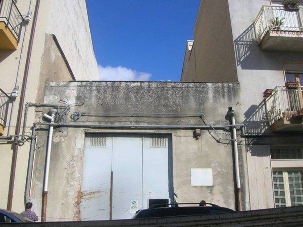 negozio in affitto ad Alcamo