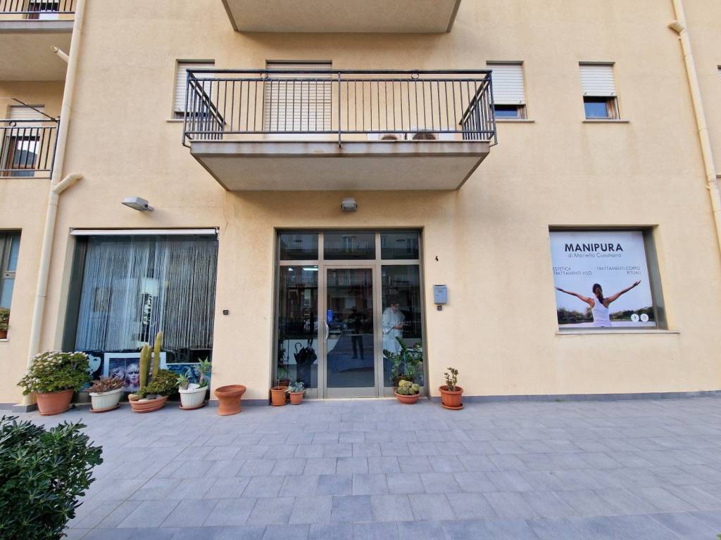 negozio in affitto a Castellammare del Golfo