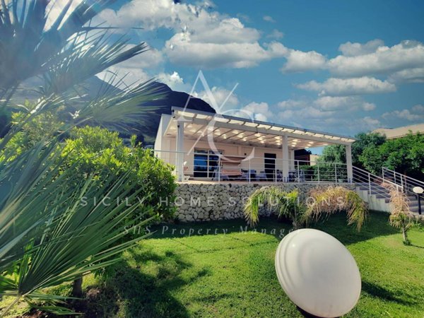 casa indipendente in affitto a Castellammare del Golfo