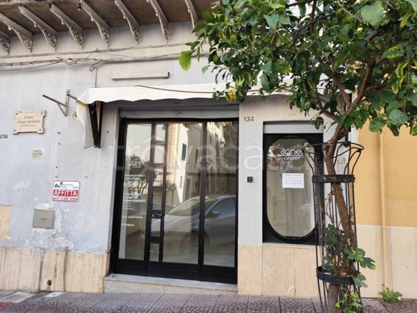 negozio in affitto a Castellammare del Golfo