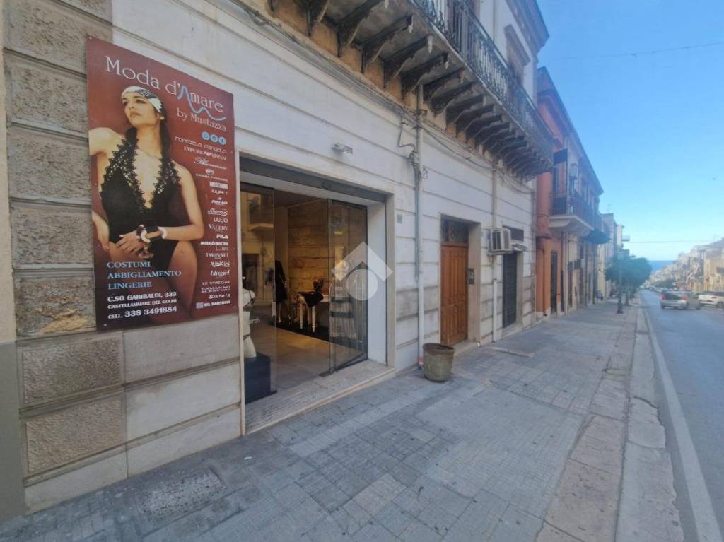 negozio in affitto a Castellammare del Golfo