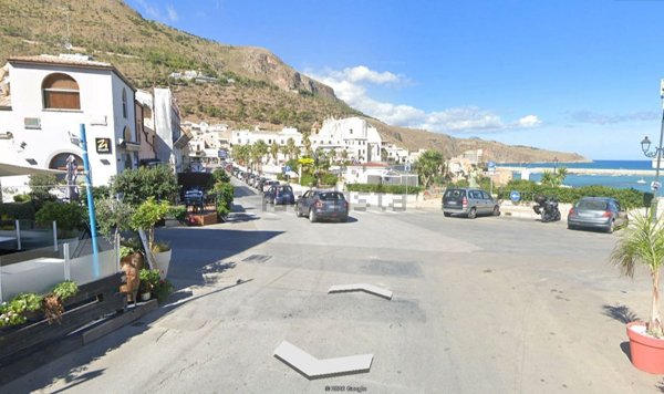 locale commerciale in affitto a Castellammare del Golfo