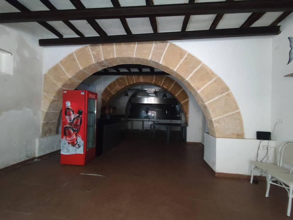 negozio in affitto a Castellammare del Golfo