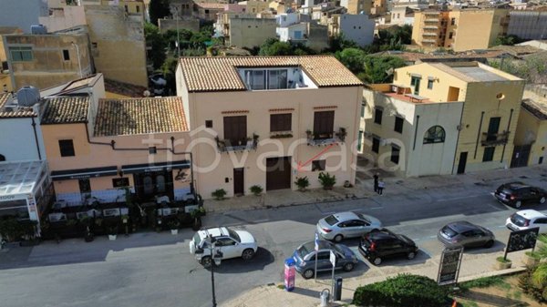 negozio in affitto a Castellammare del Golfo