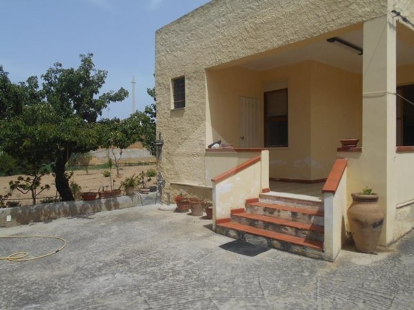 casa indipendente in affitto a Castelvetrano in zona Triscina di Selinunte