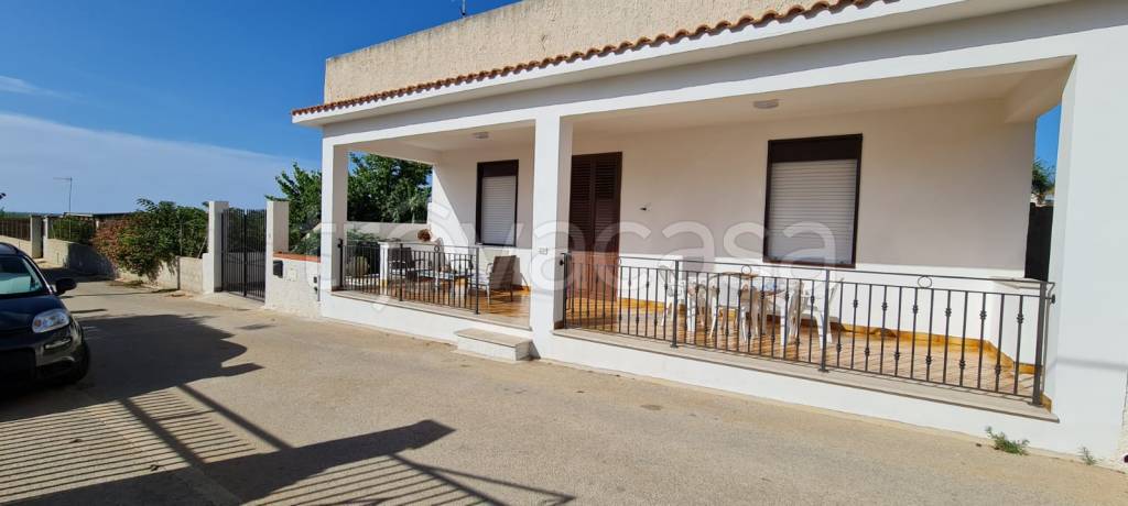 casa indipendente in affitto a Castelvetrano in zona Triscina di Selinunte