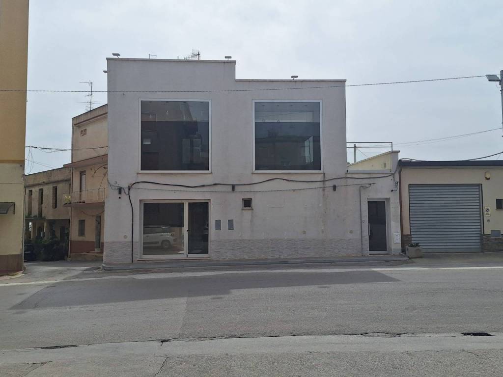 negozio in affitto a Castelvetrano