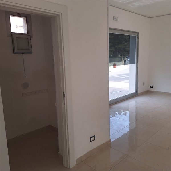 negozio in affitto a Castelvetrano