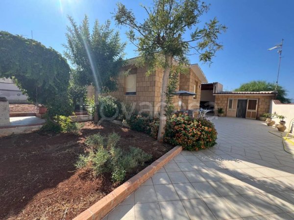 casa indipendente in affitto a Castelvetrano in zona Triscina di Selinunte
