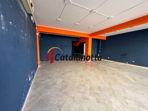 locale commerciale in affitto a Castelvetrano