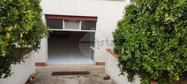 locale di sgombero in affitto a Castelvetrano