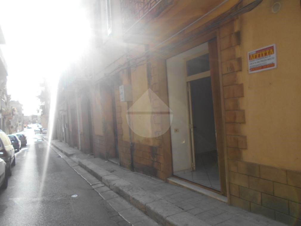 locale commerciale in affitto a Castelvetrano