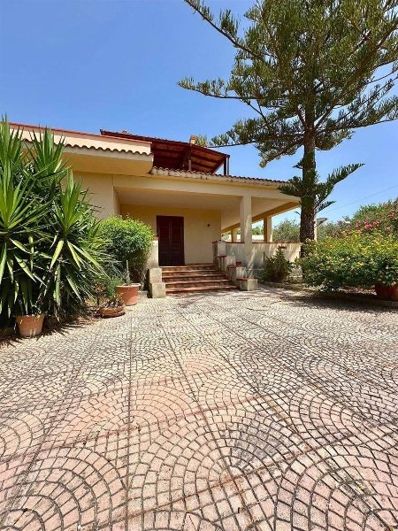 casa indipendente in affitto a Castelvetrano in zona Marinella di Selinunte