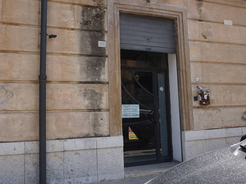 negozio in affitto a Castelvetrano