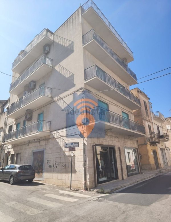 locale commerciale in affitto a Castelvetrano