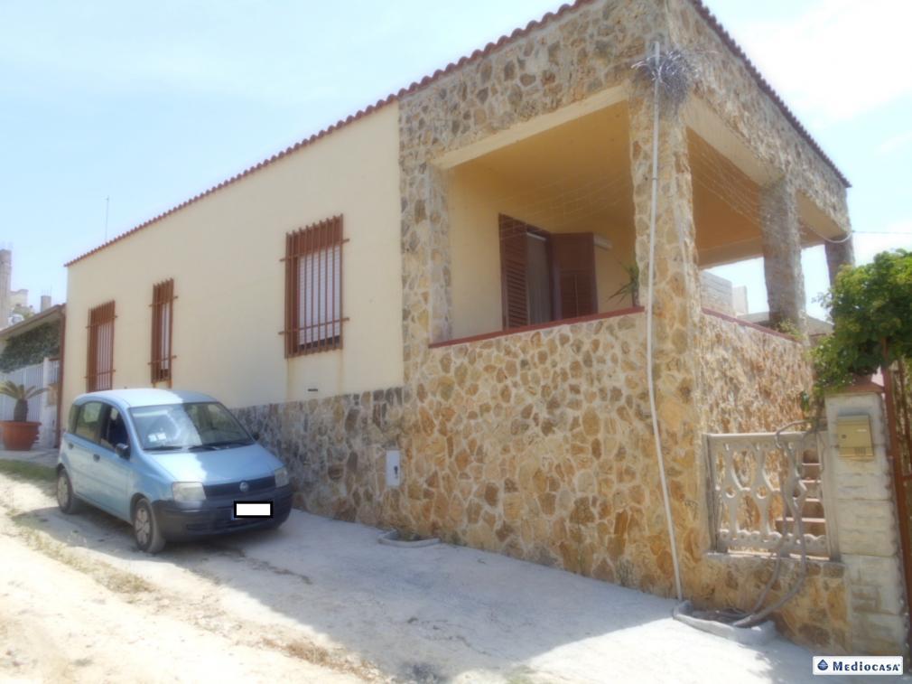 casa indipendente in affitto a Castelvetrano in zona Triscina di Selinunte