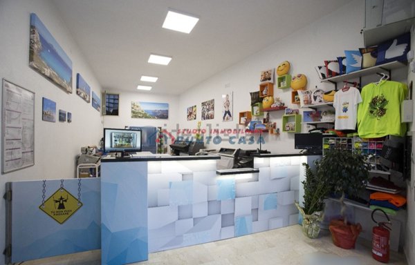 locale commerciale in affitto ad Erice